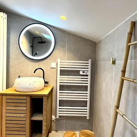 Bella Casa - New Full House For 3 W Ac, Wi-fi & Terrasses Apartment